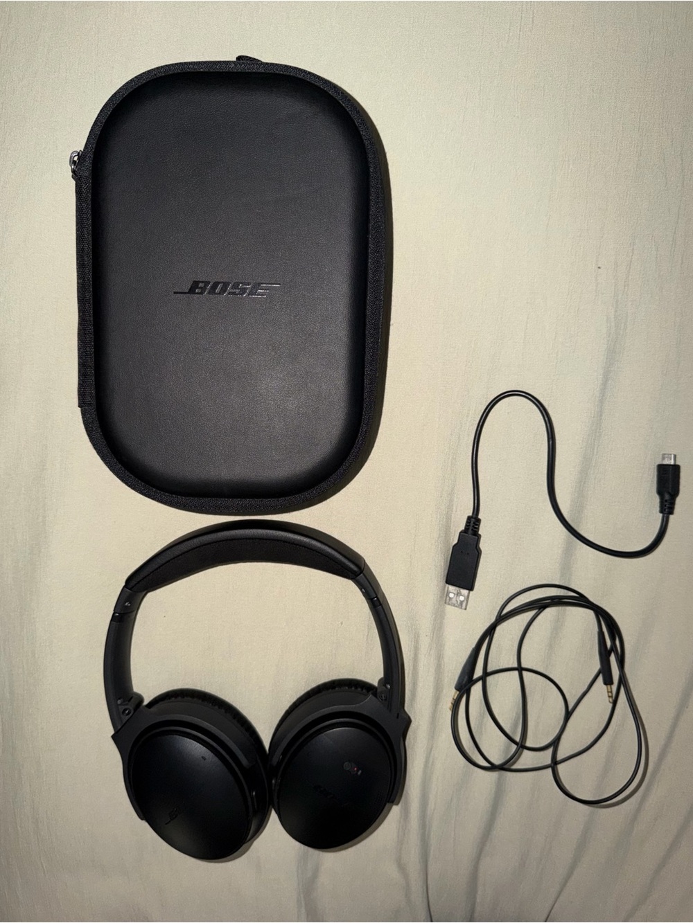 Bose Headphones. Quiet Comfort, Acoustic Noise Cancelling, 1st Generation